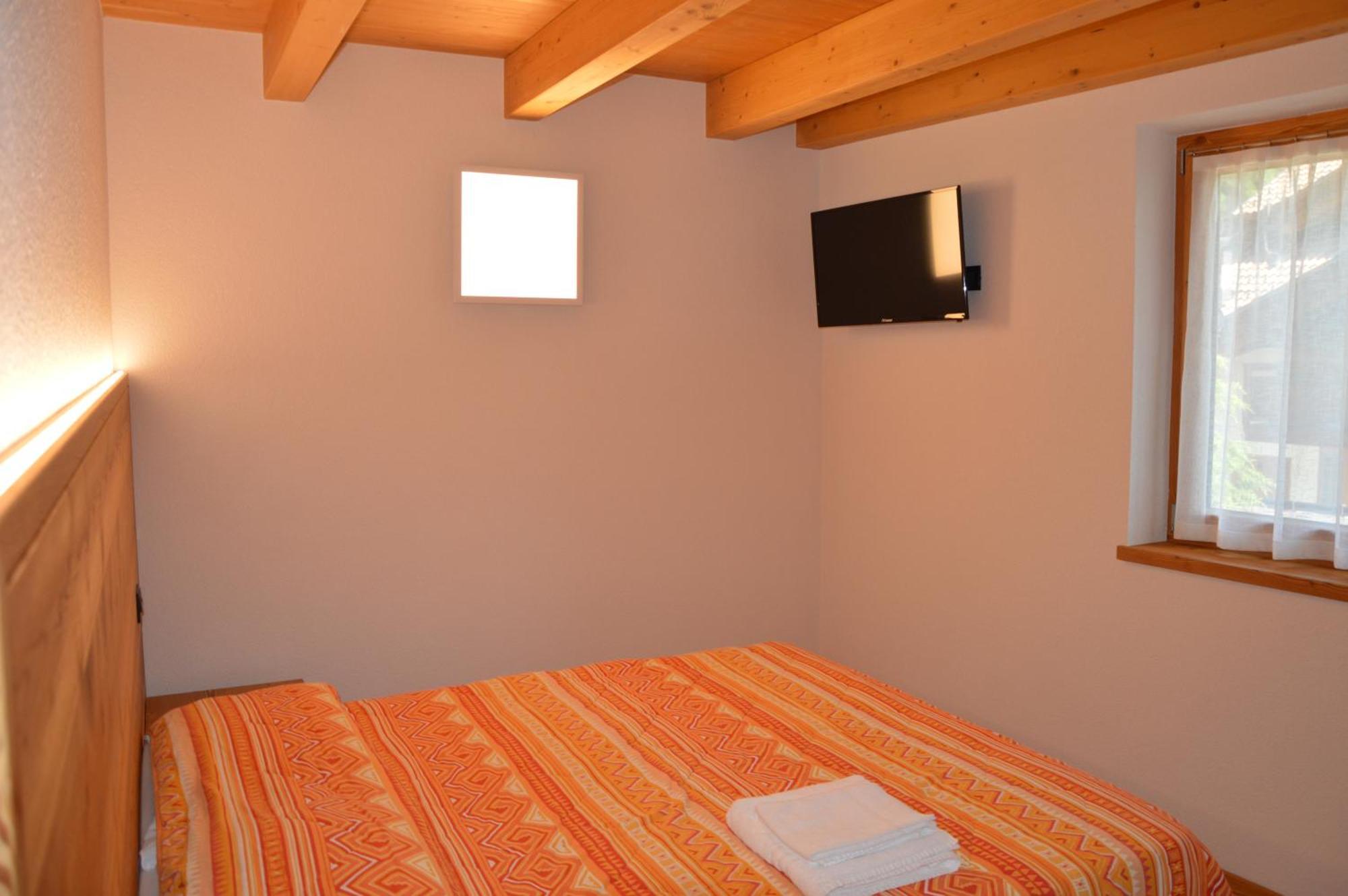 Casa Tomaselli Aparthotel Pellizzano Ngoại thất bức ảnh