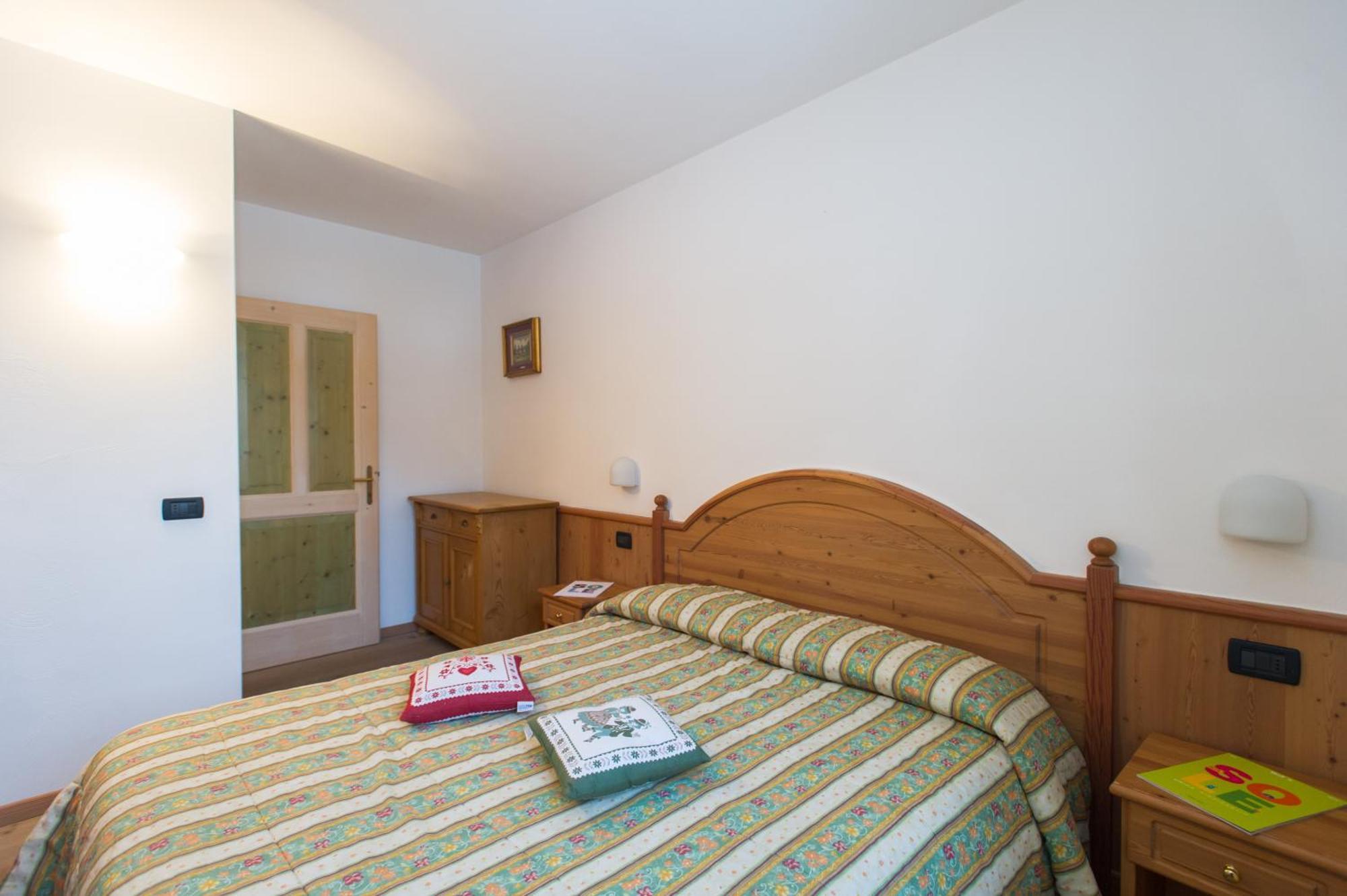 Casa Tomaselli Aparthotel Pellizzano Ngoại thất bức ảnh