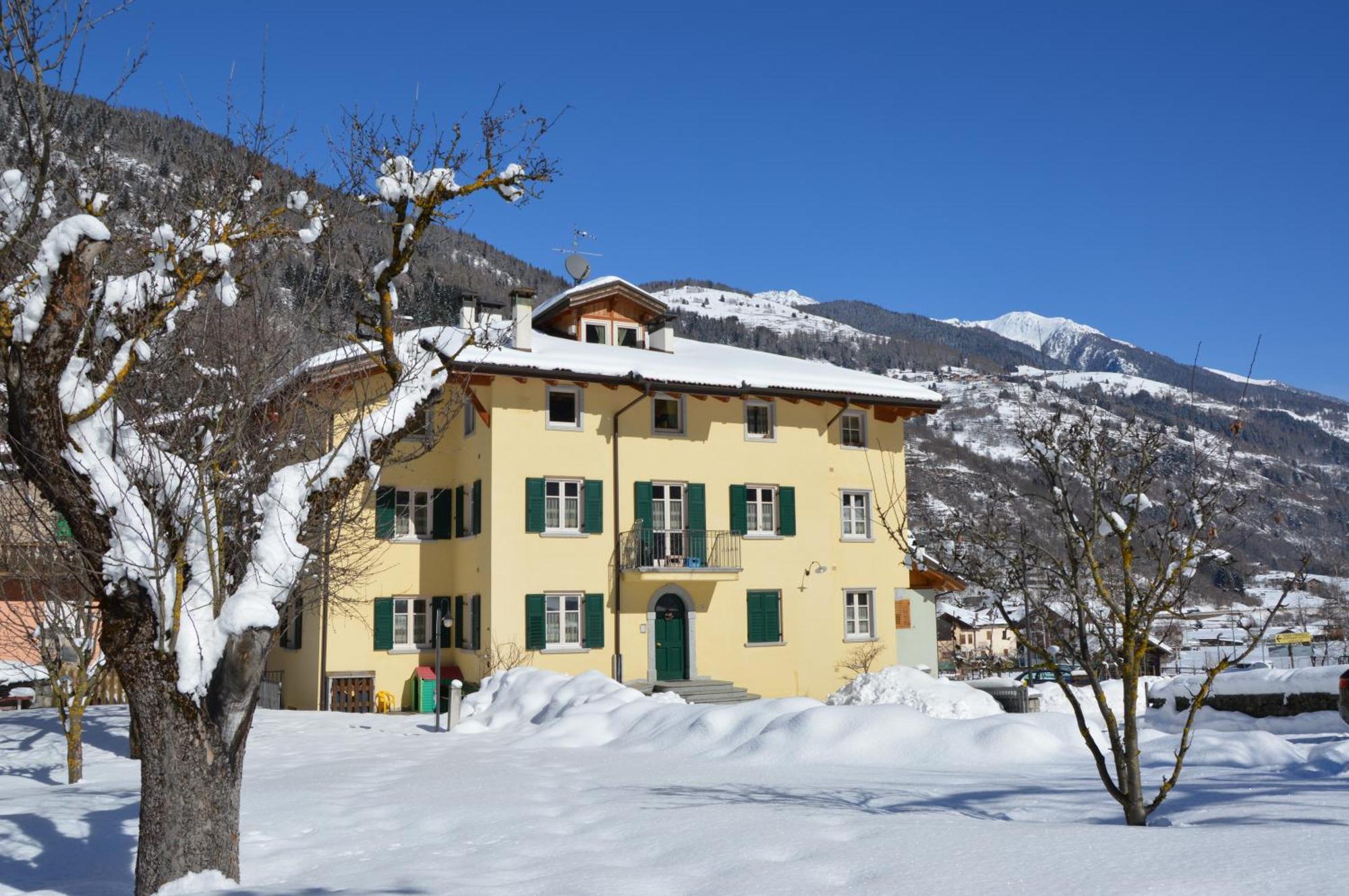Casa Tomaselli Aparthotel Pellizzano Ngoại thất bức ảnh