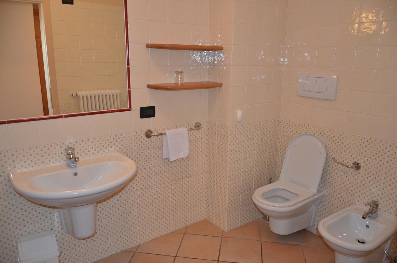 Casa Tomaselli Aparthotel Pellizzano Ngoại thất bức ảnh